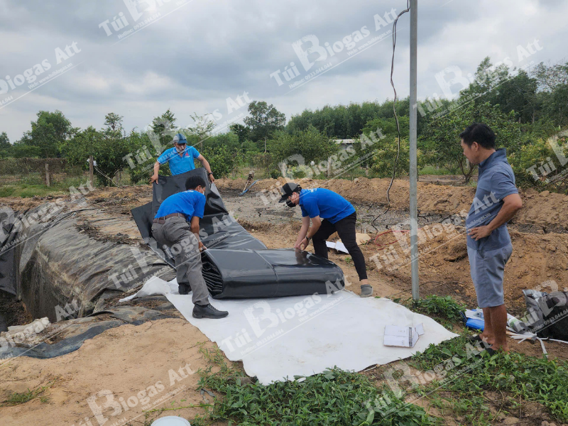 Trai Tui Biogas Hdpe Tren Mat Dat
