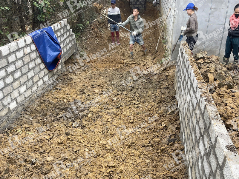 Ho Dao Lap Dat Tui Biogas Tai Thai Nguyen